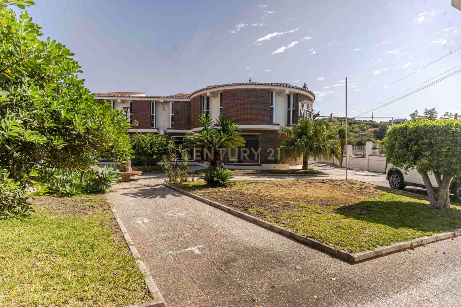 Kommersiell til salgs i Salobrena - € 2 500 000 (Ref: 9308800)