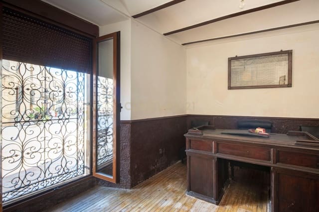 10 bedroom Townhouse for sale in Baeza - € 760,000 (Ref: 9308802)