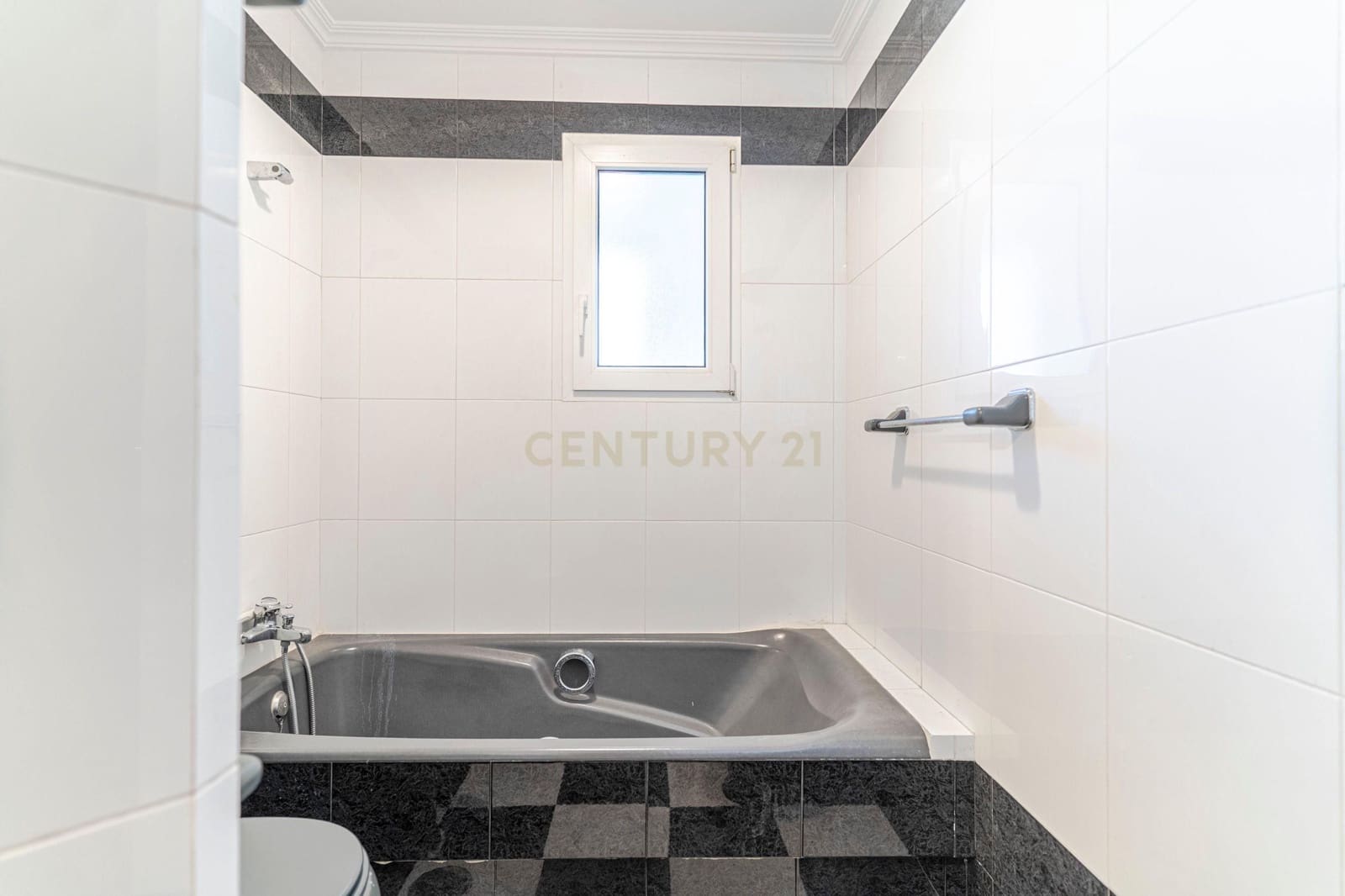 10 makuuhuone Omakotitalo myytävänä paikassa Baeza - 760 000 € (Ref: 9308802)