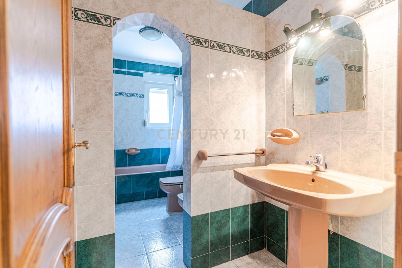 10 makuuhuone Omakotitalo myytävänä paikassa Baeza - 760 000 € (Ref: 9308802)