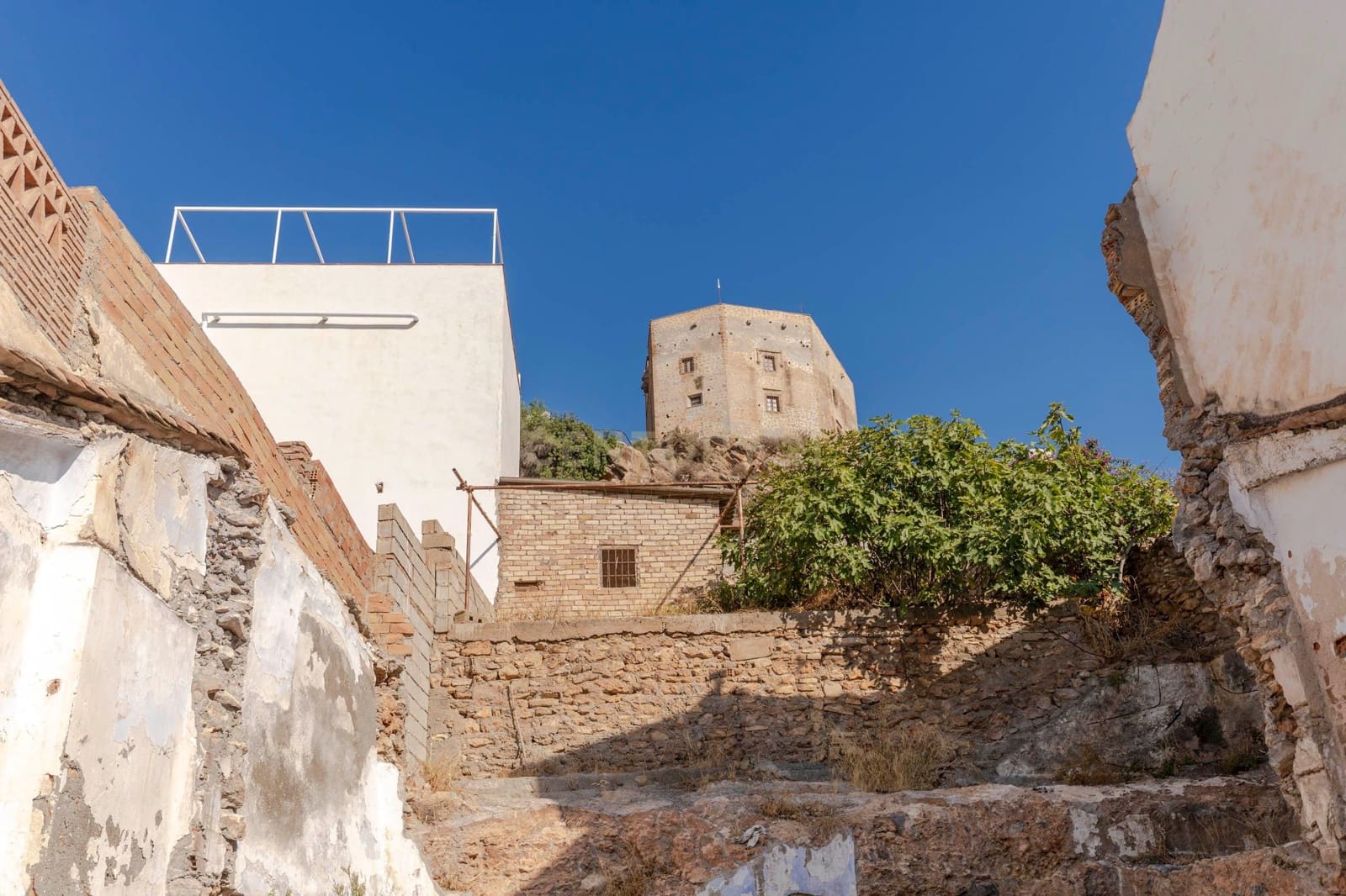 Byggetomt til salgs i Velez de Benaudalla - € 45 000 (Ref: 9308805)