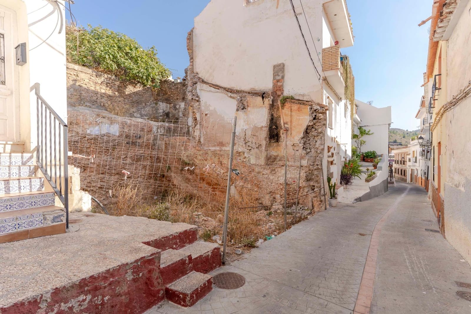 Byggetomt til salgs i Velez de Benaudalla - € 45 000 (Ref: 9308805)