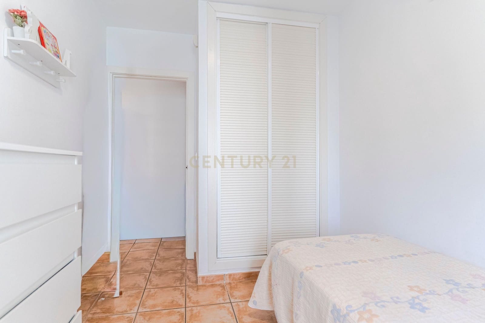 2 soveværelse Lejlighed til salg i Velez de Benaudalla med swimmingpool - € 134.000 (Ref: 9322375)