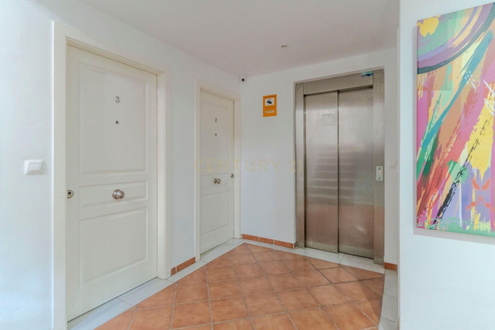 2 soveværelse Lejlighed til salg i Velez de Benaudalla med swimmingpool - € 134.000 (Ref: 9322375)