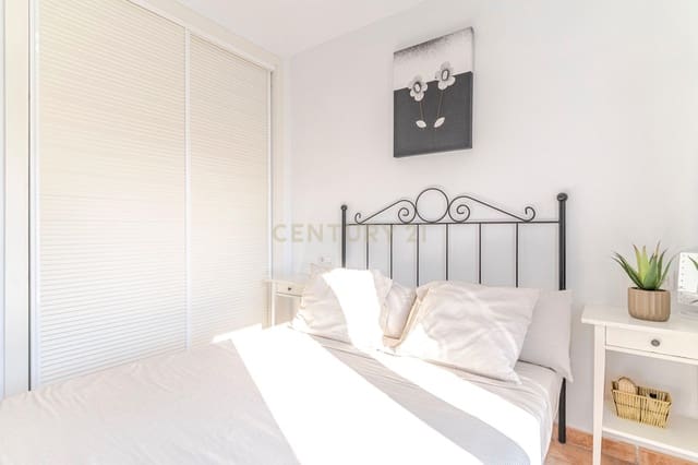 2 soveværelse Lejlighed til salg i Vélez de Benaudalla med swimmingpool - € 134.000 (Ref: 9322375)