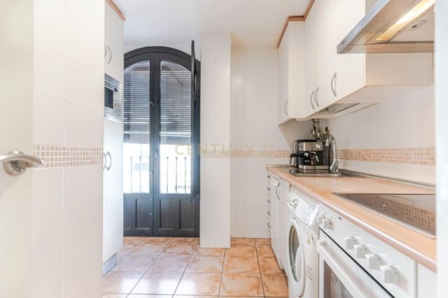 2 soveværelse Lejlighed til salg i Vélez de Benaudalla med swimmingpool - € 134.000 (Ref: 9322375)