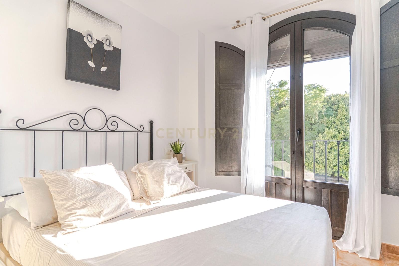 2 soveværelse Lejlighed til salg i Velez de Benaudalla med swimmingpool - € 134.000 (Ref: 9322375)