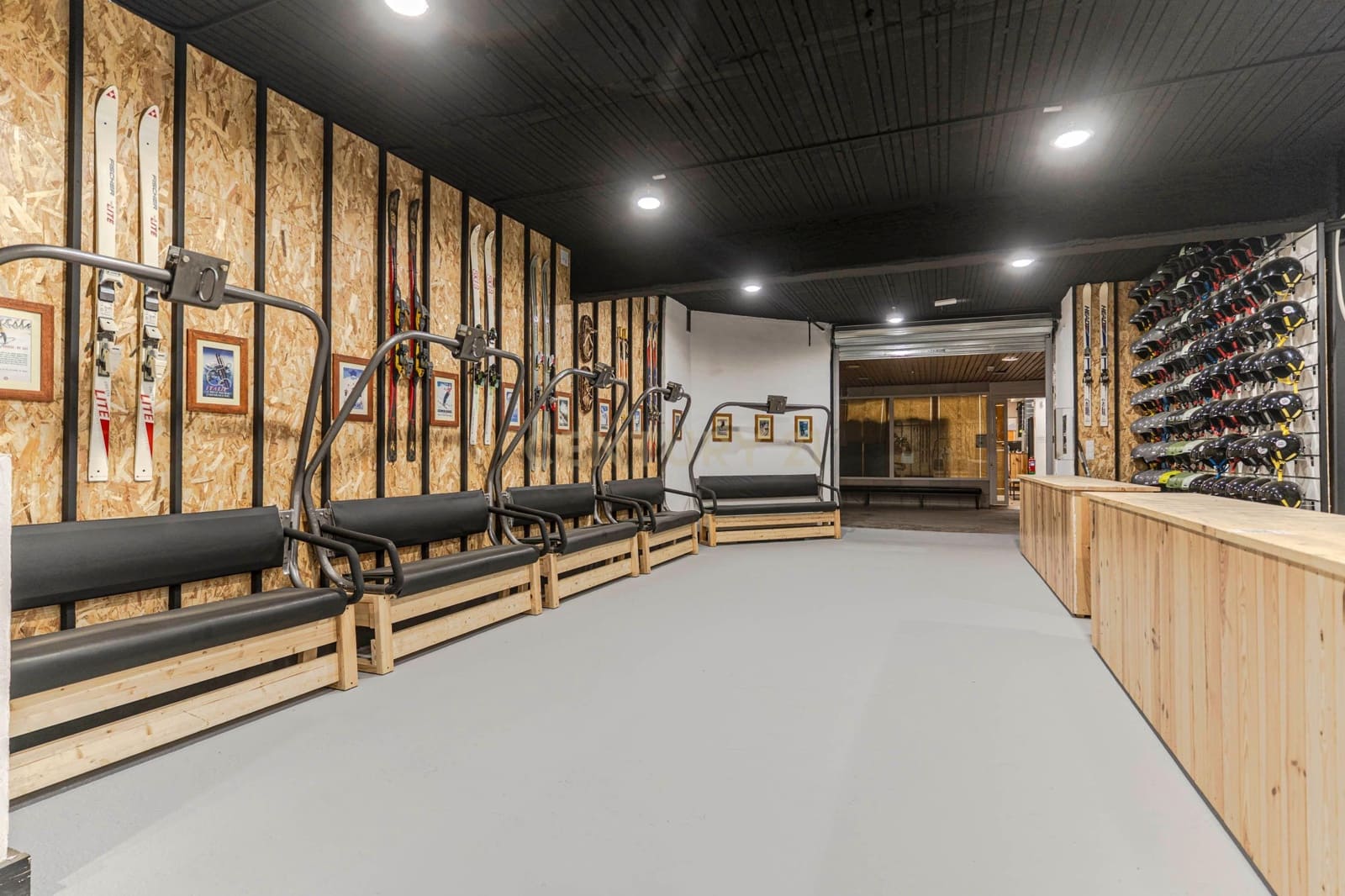 Erhverv til salg i Sierra Nevada - € 1.100.000 (Ref: 9325280)