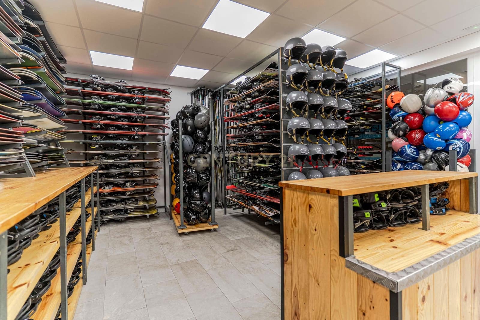 Erhverv til salg i Sierra Nevada - € 1.100.000 (Ref: 9325280)