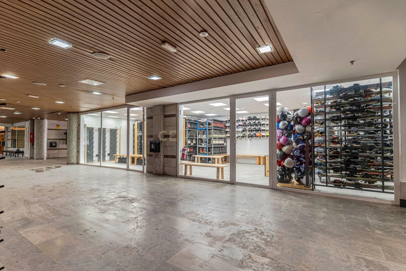 Erhverv til salg i Sierra Nevada - € 1.100.000 (Ref: 9325280)