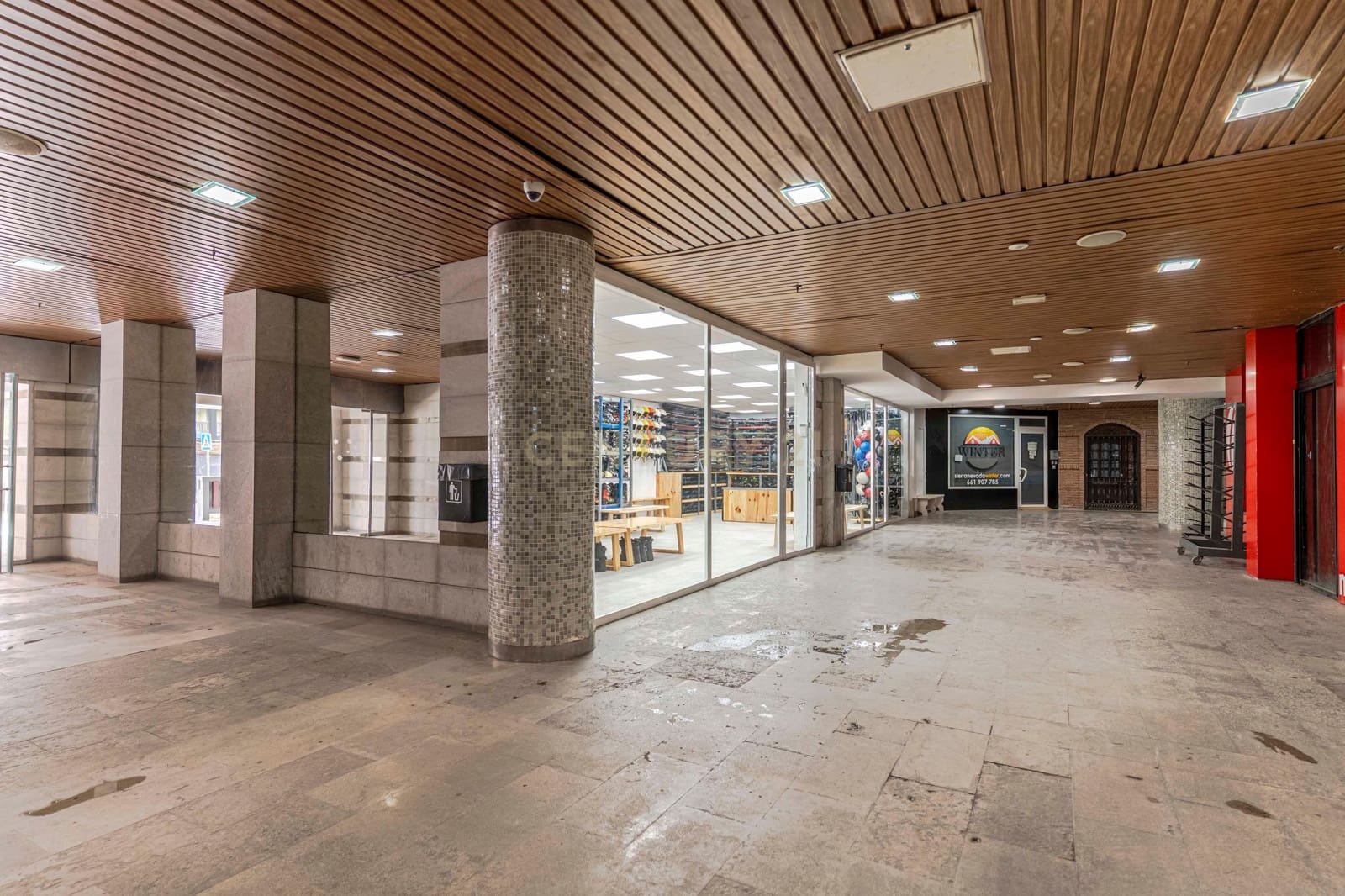 Erhverv til salg i Sierra Nevada - € 1.100.000 (Ref: 9325280)