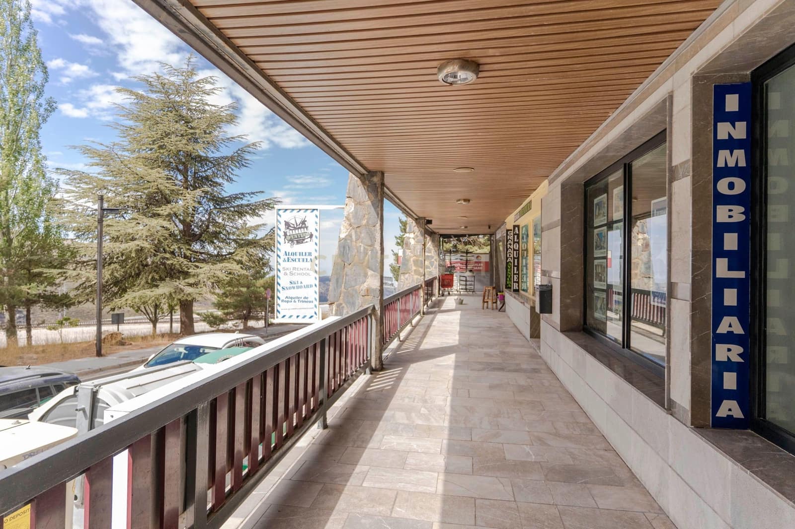 Erhverv til salg i Sierra Nevada - € 1.100.000 (Ref: 9325280)