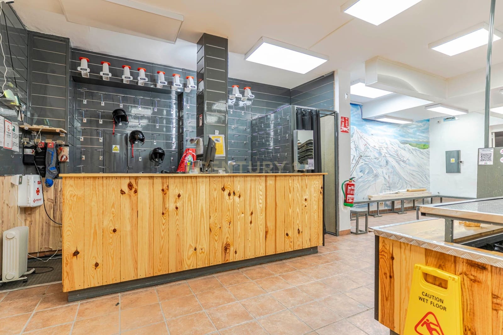 Erhverv til salg i Sierra Nevada - € 1.100.000 (Ref: 9325280)