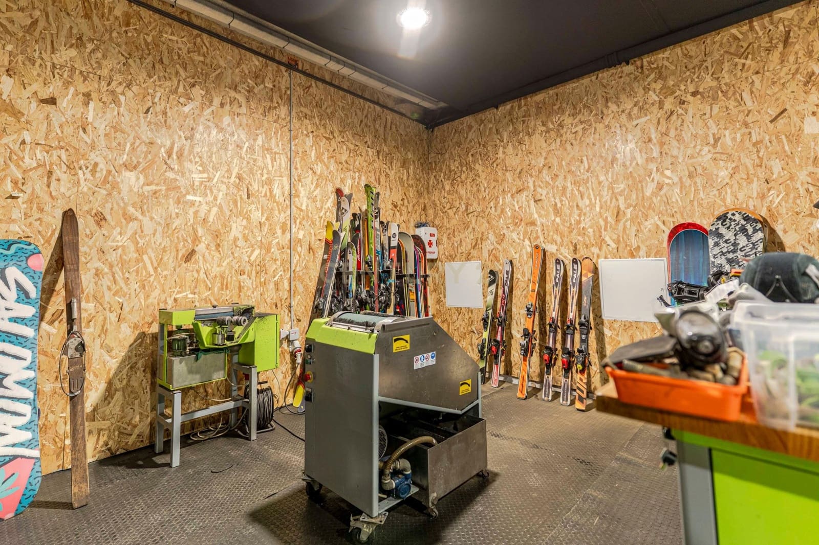 Erhverv til salg i Sierra Nevada - € 1.100.000 (Ref: 9325280)