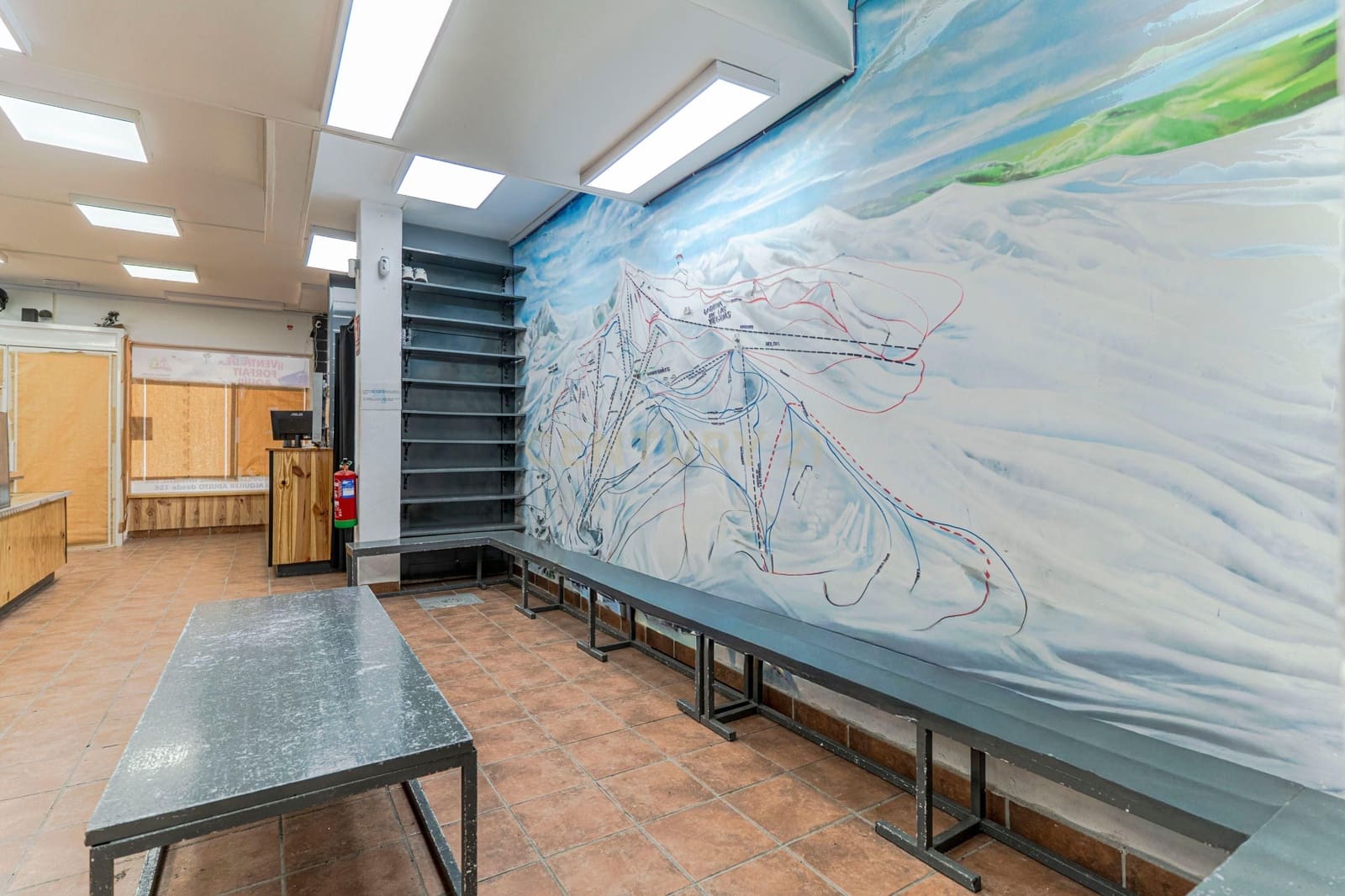 Erhverv til salg i Sierra Nevada - € 1.100.000 (Ref: 9325280)