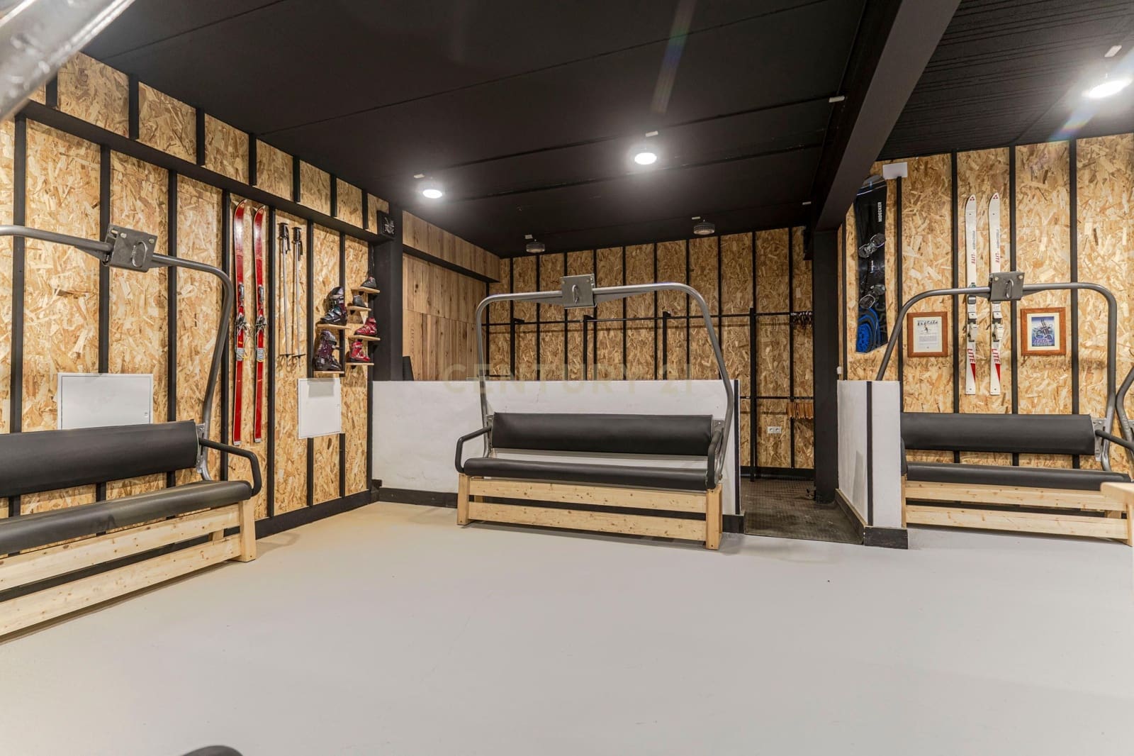 Erhverv til salg i Sierra Nevada - € 1.100.000 (Ref: 9325280)