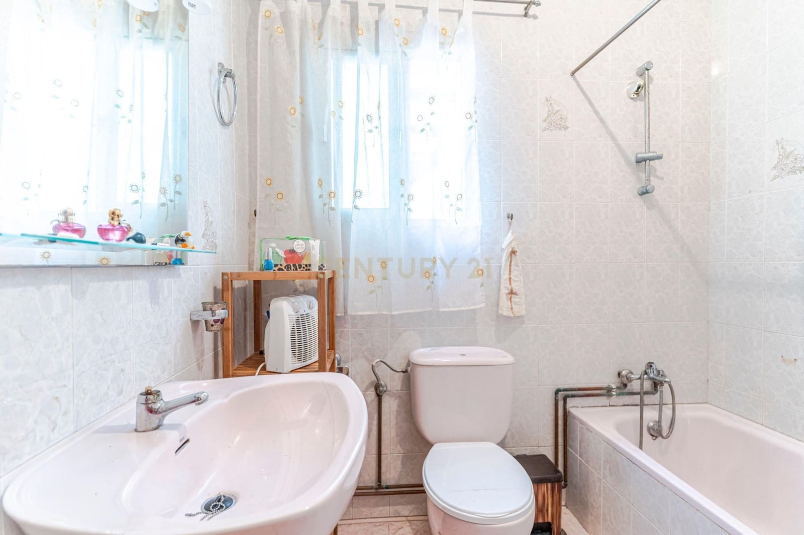 3 soveværelse Byhus til salg i Salobrena - € 180.000 (Ref: 9329872)