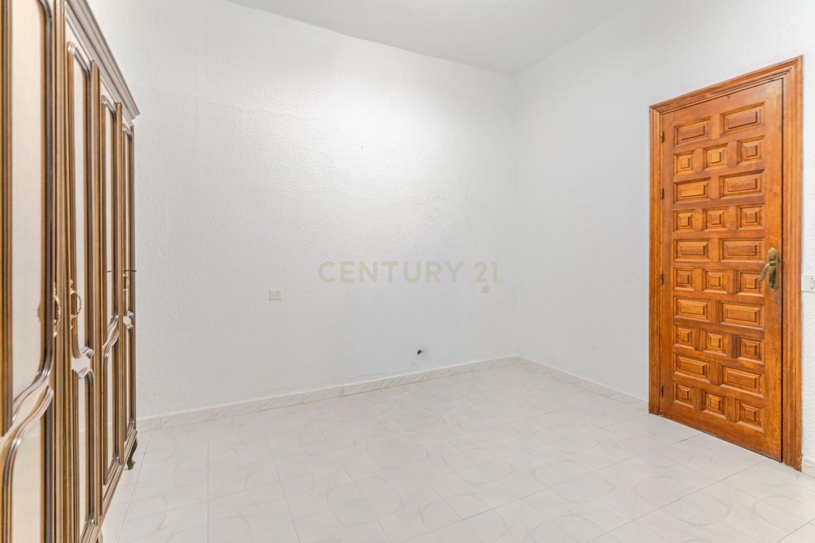 5 slaapkamer Huis te koop in Itrabo - € 180.000 (Ref: 9331056)