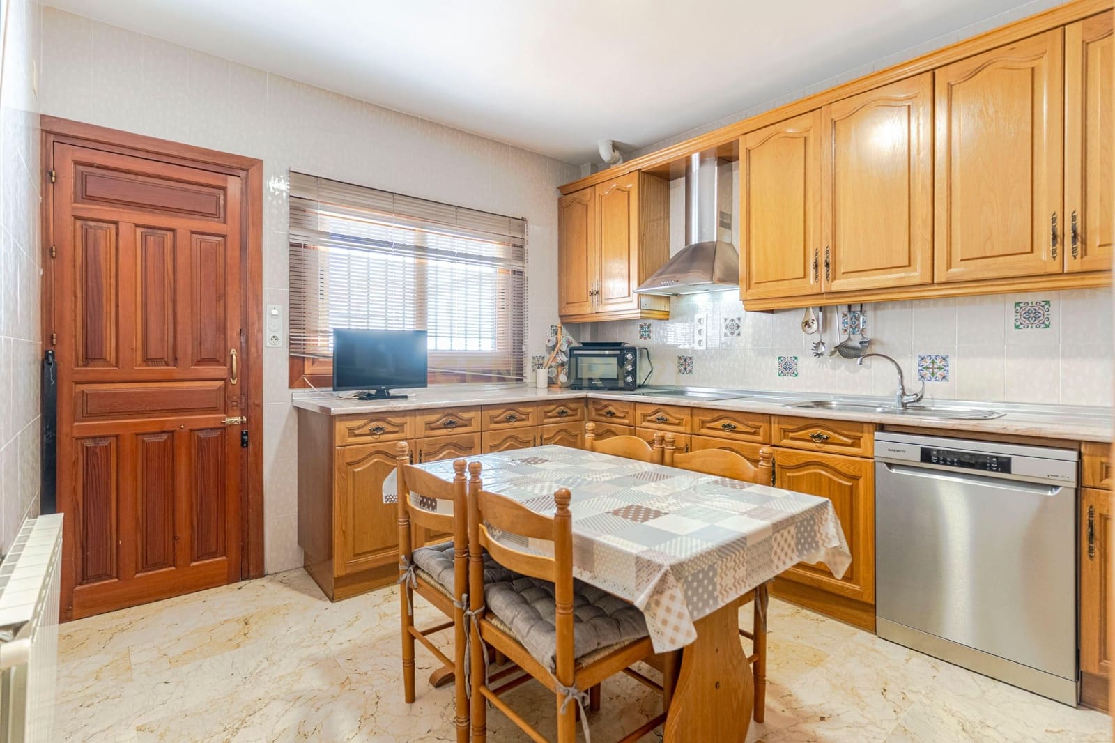 5 chambre Maison de Ville à vendre à Pinos Puente avec garage - 165 000 € (Ref: 9331057)