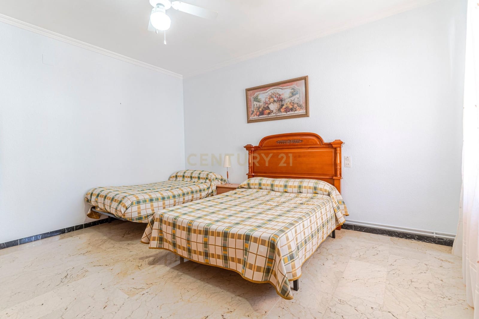 5 chambre Maison de Ville à vendre à Pinos Puente avec garage - 165 000 € (Ref: 9331057)