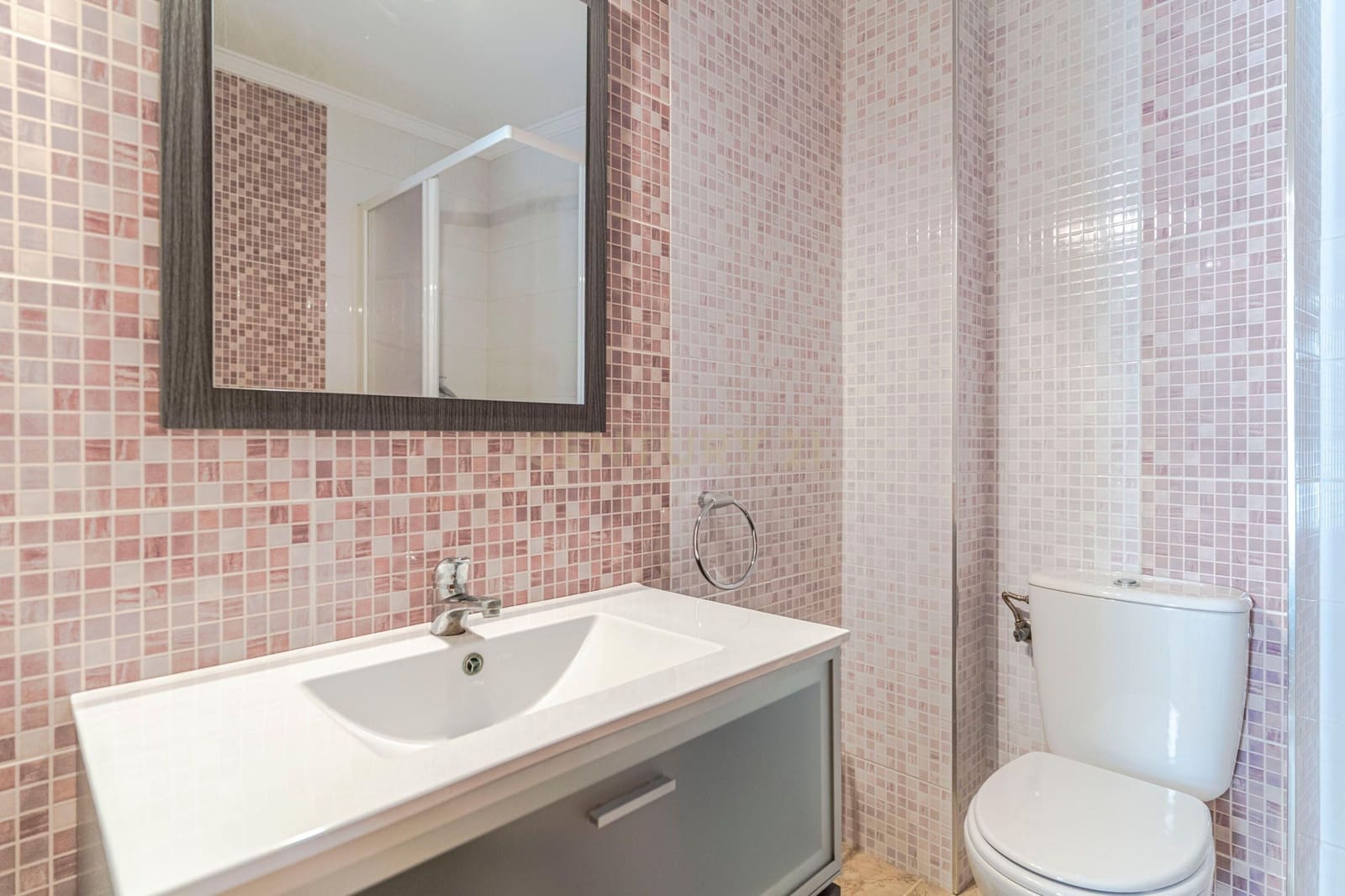 5 chambre Maison de Ville à vendre à Pinos Puente avec garage - 165 000 € (Ref: 9331057)