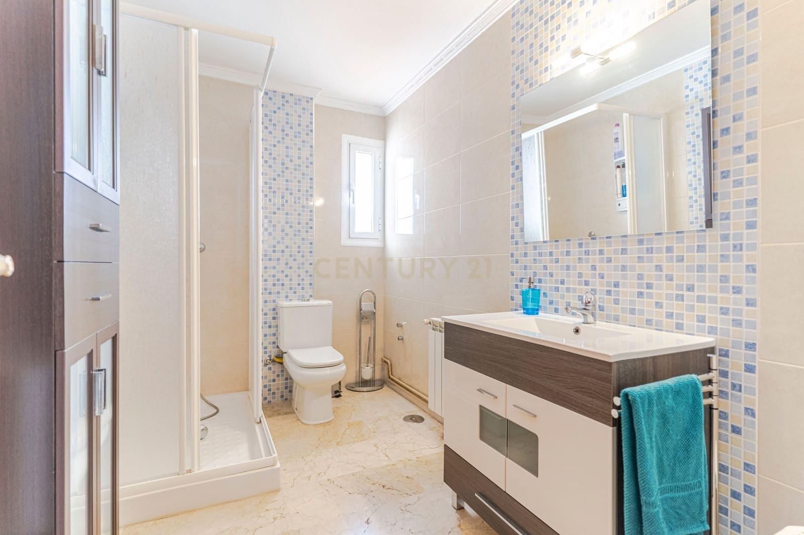 5 chambre Maison de Ville à vendre à Pinos Puente avec garage - 165 000 € (Ref: 9331057)