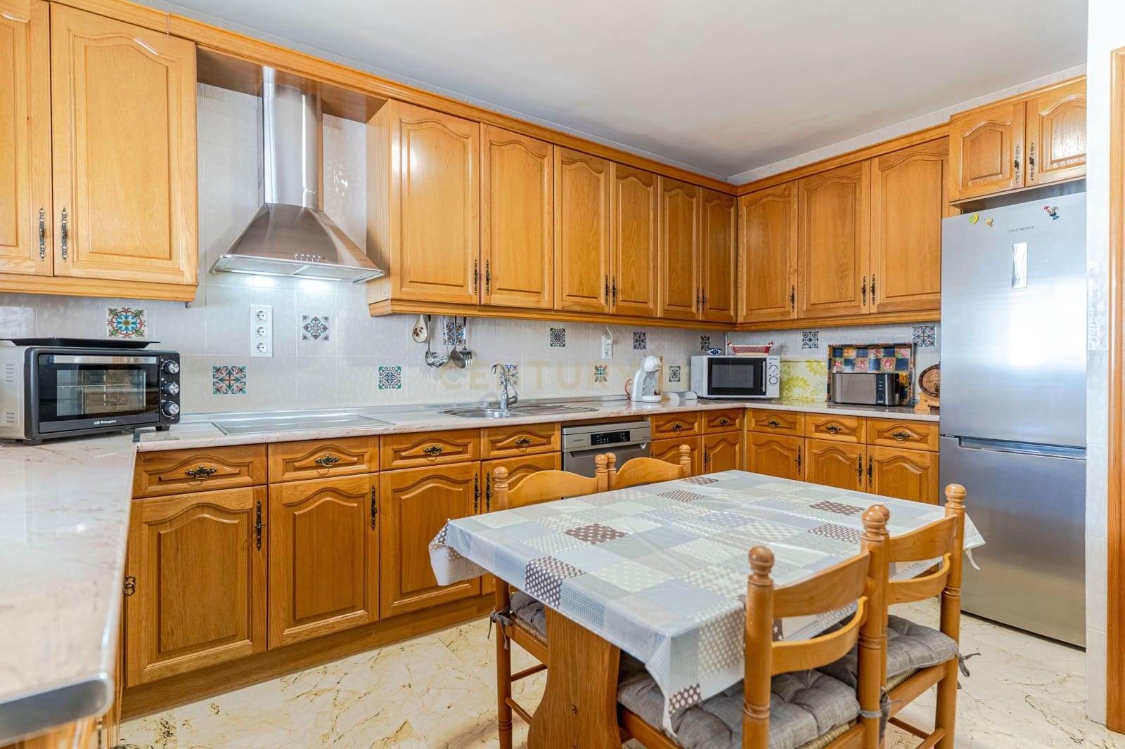 5 chambre Maison de Ville à vendre à Pinos Puente avec garage - 165 000 € (Ref: 9331057)