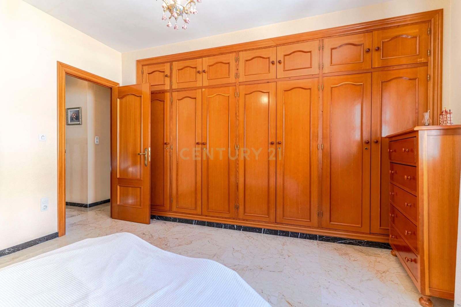5 chambre Maison de Ville à vendre à Pinos Puente avec garage - 165 000 € (Ref: 9331057)