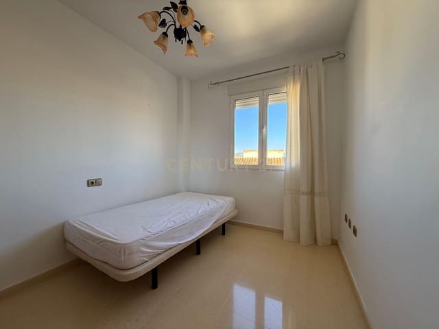 3 bedroom Flat for rent in Alhendín - € 700 (Ref: 9338658)