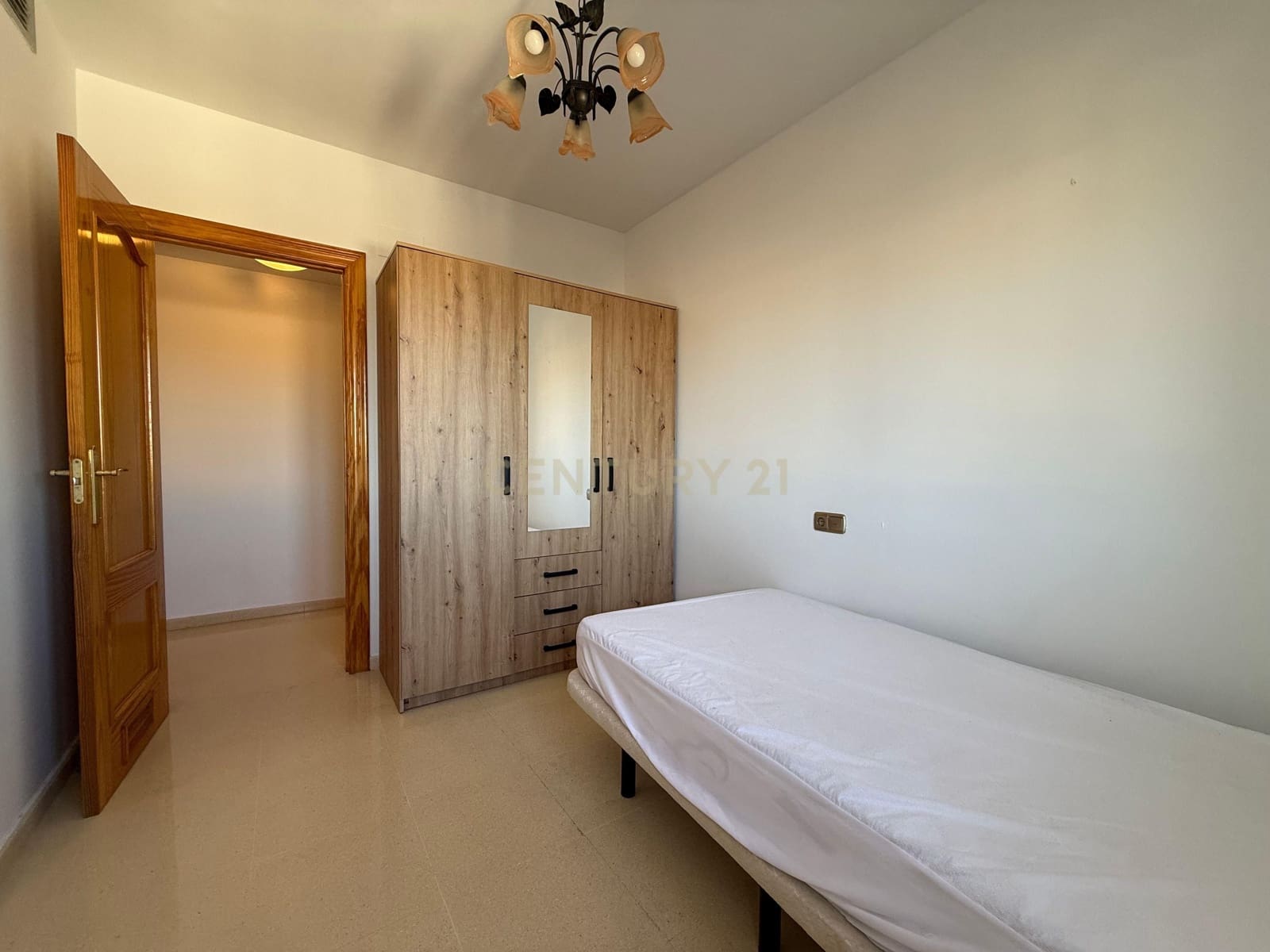 3 bedroom Flat for rent in Alhendin - € 700 (Ref: 9338658)