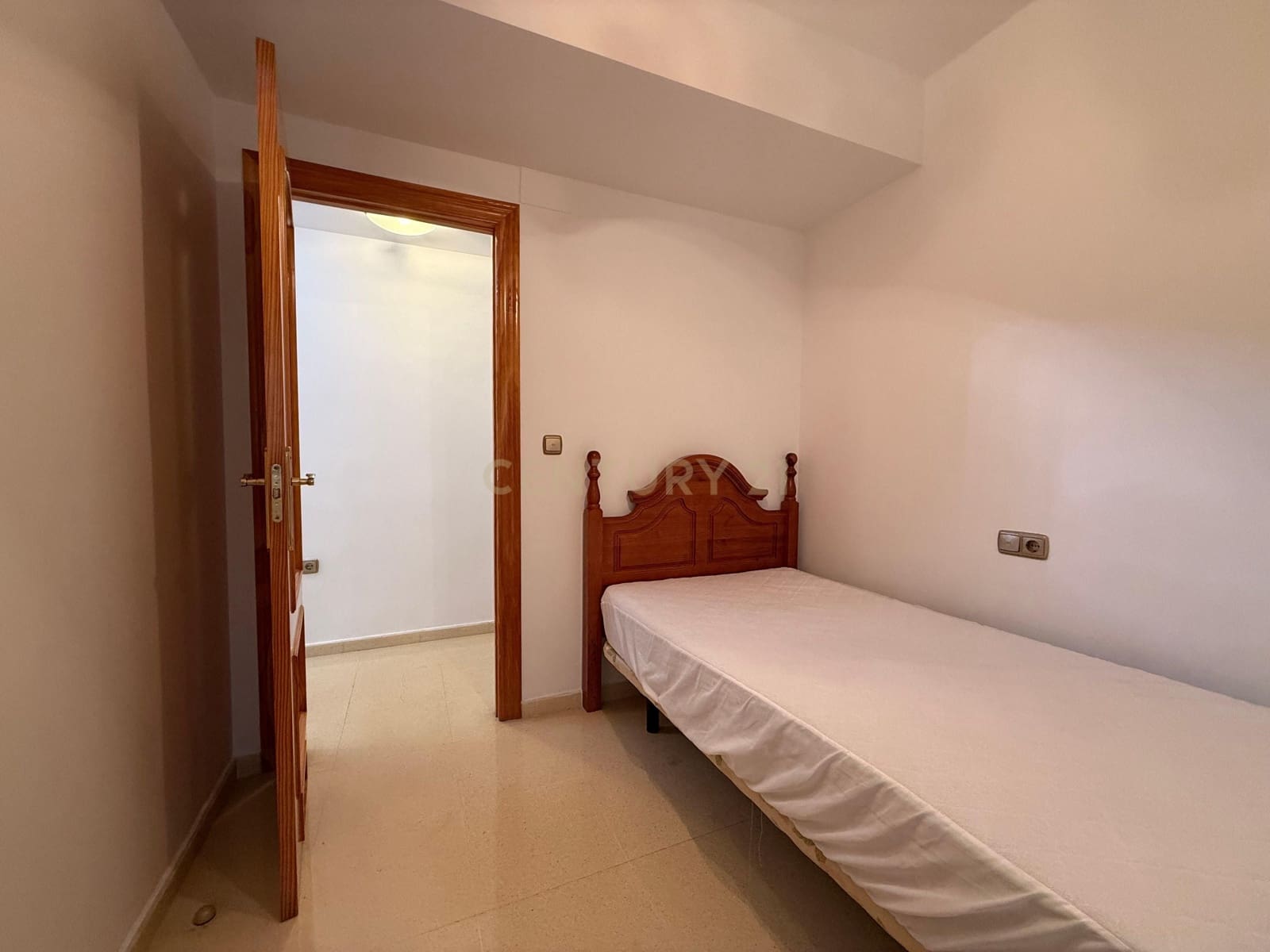 3 bedroom Flat for rent in Alhendin - € 700 (Ref: 9338658)