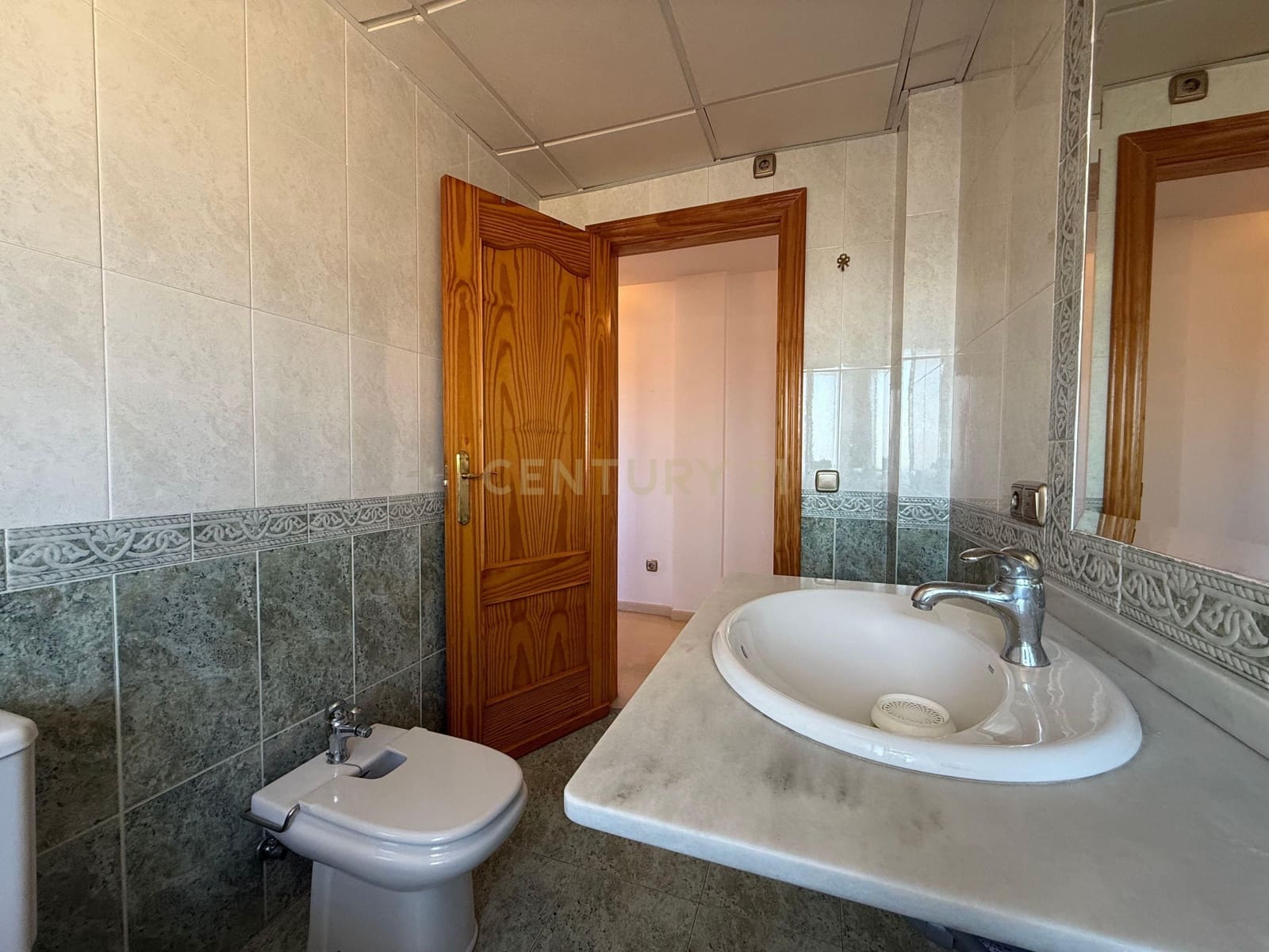 3 bedroom Flat for rent in Alhendin - € 700 (Ref: 9338658)