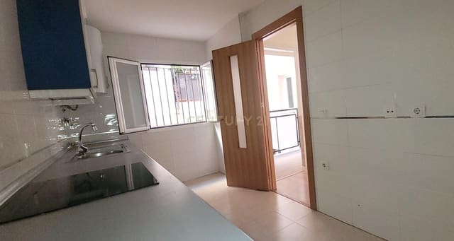 2 soverom Leilighet til salgs i Las Gabias med svømmebasseng - € 134 900 (Ref: 9340392)