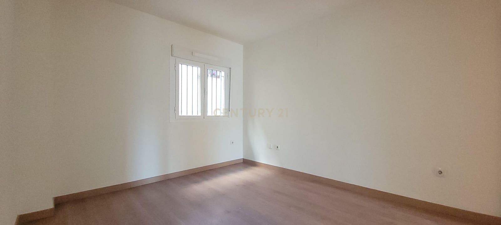 2 soverom Leilighet til salgs i Las Gabias med svømmebasseng - € 134 900 (Ref: 9340392)