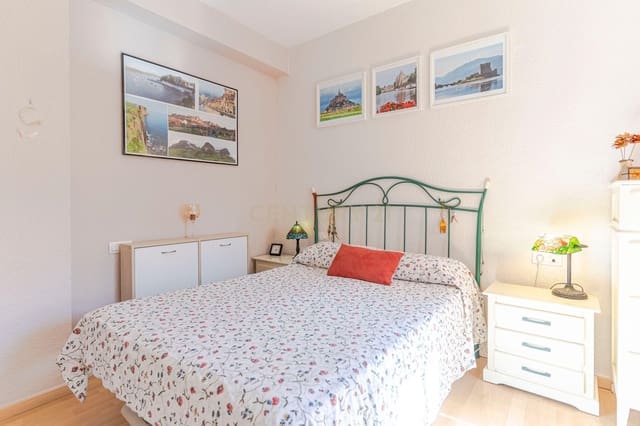 3 chambre Appartement à vendre à Camino de Ronda - Rosaleda, Grenade ville - 299 000 € (Ref: 9348682)