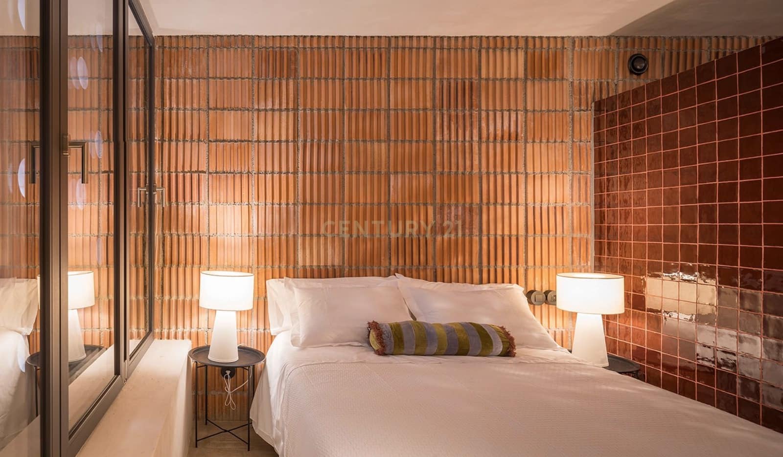 Estudio de 1 habitación en Granada ciudad en alquiler - 675 € (Ref: 9348684)