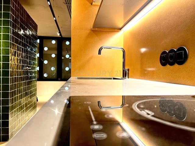 Estudio de 1 habitación en Pajaritos - Plaza de Toros, Granada ciudad en alquiler - 750 € (Ref: 9348685)