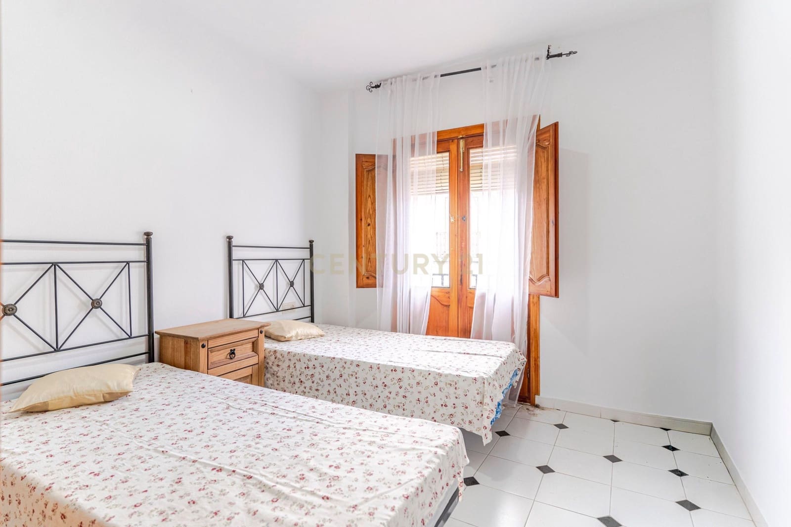 4 makuuhuone Omakotitalo myytävänä paikassa Ugijar - 110 000 € (Ref: 9349811)