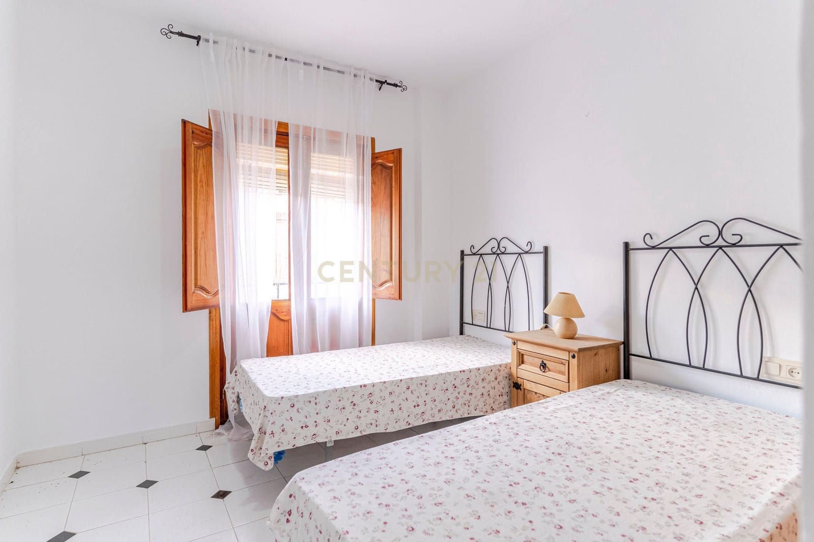 4 makuuhuone Omakotitalo myytävänä paikassa Ugijar - 110 000 € (Ref: 9349811)