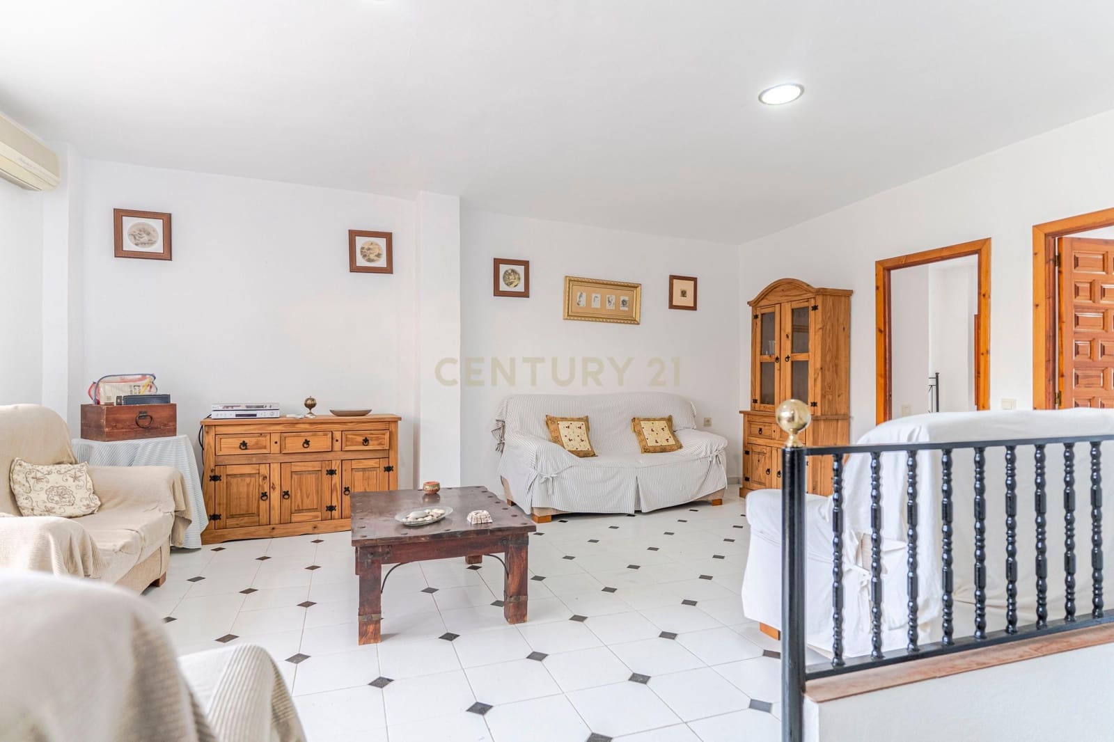 4 makuuhuone Omakotitalo myytävänä paikassa Ugijar - 110 000 € (Ref: 9349811)