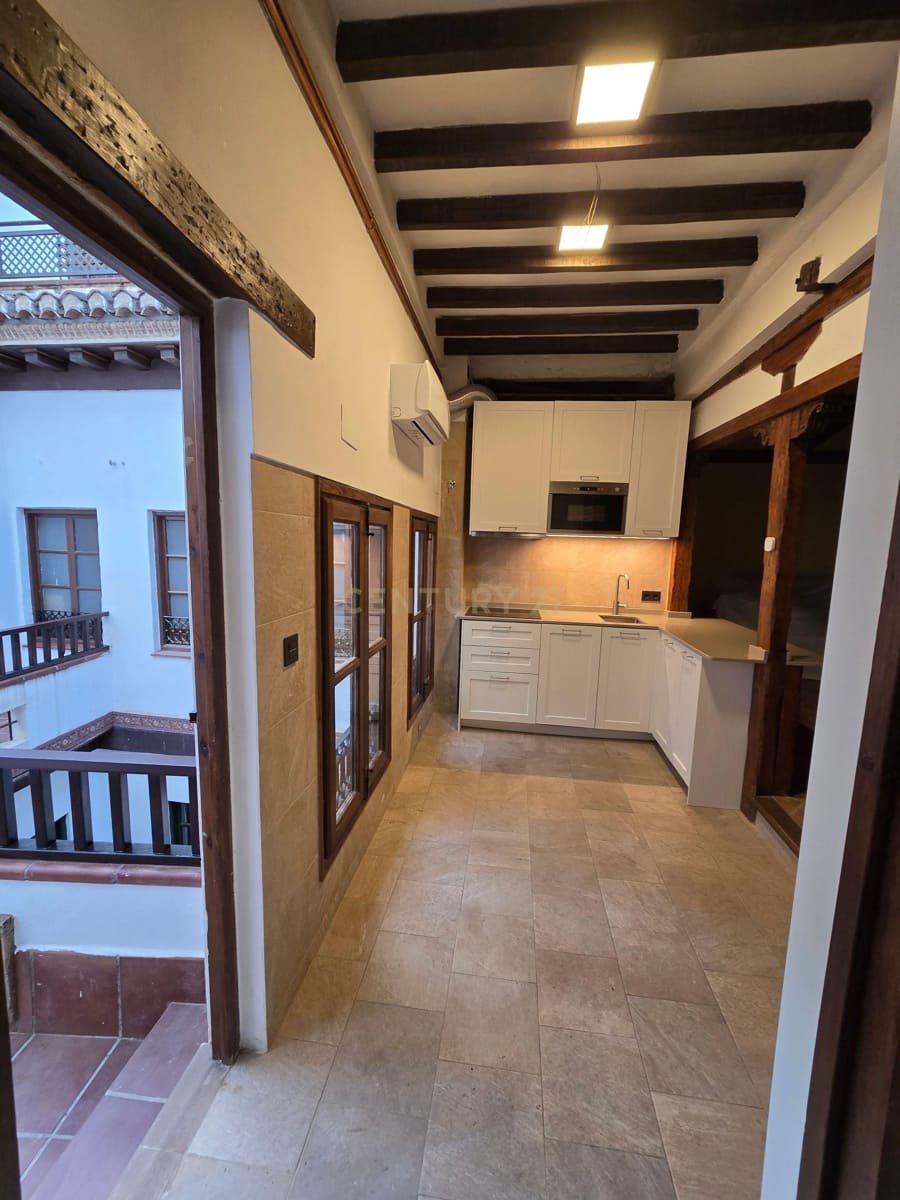 1 sypialnia Loft do wynajęcia w Miasto Grenada - 890 € (Ref: 9360501)