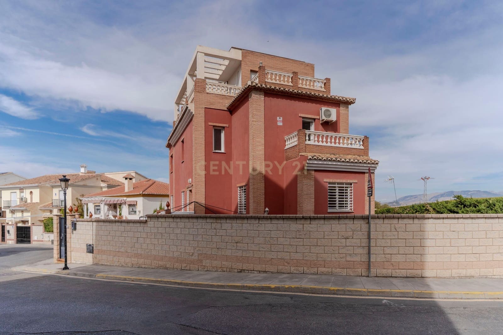 3 soverom Hus til salgs i Gojar - € 370 000 (Ref: 9361007)