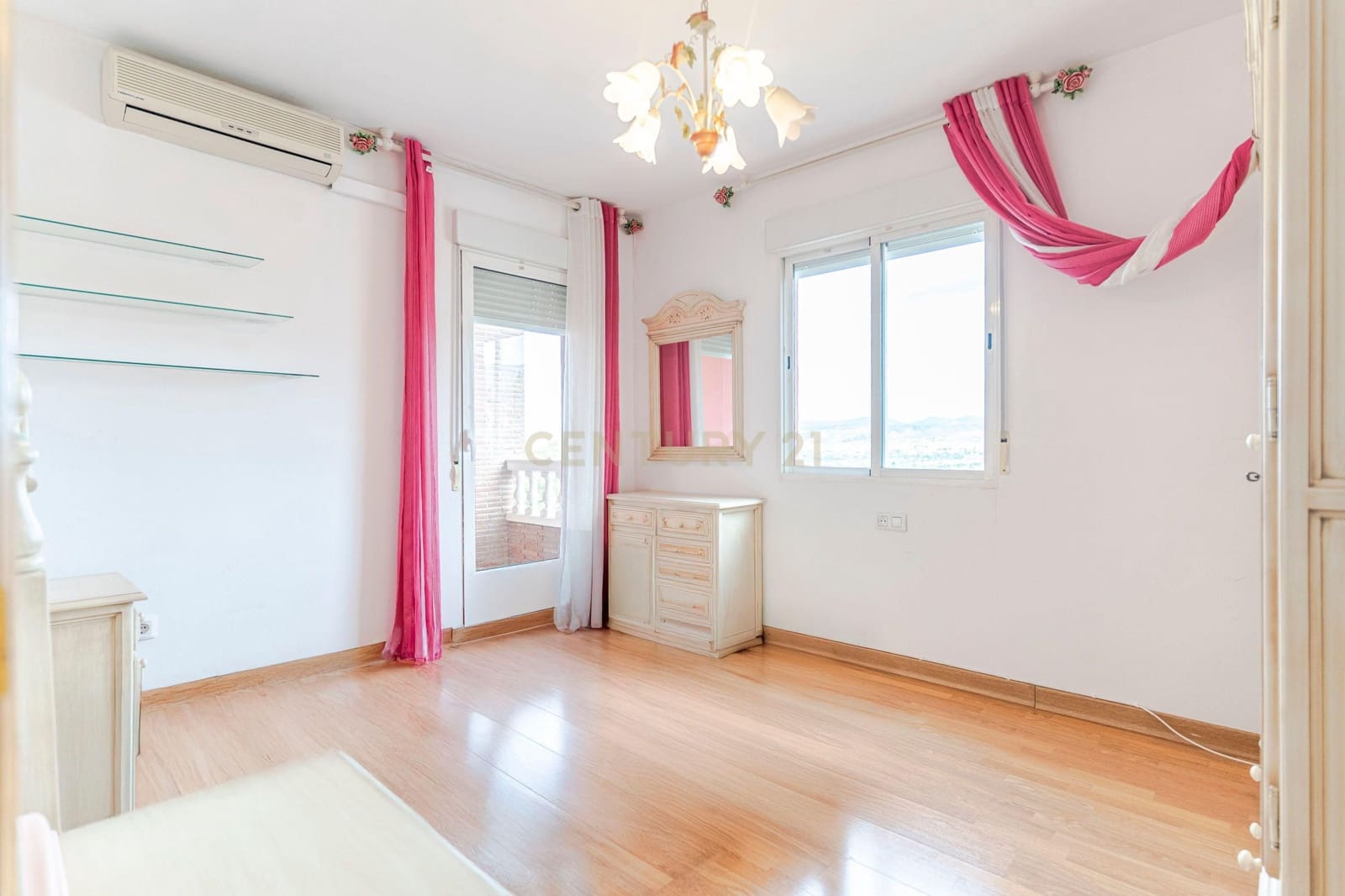 3 soverom Hus til salgs i Gojar - € 370 000 (Ref: 9361007)