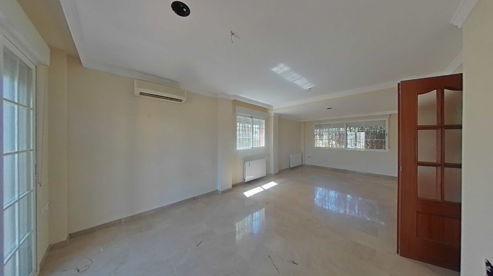 4 soveværelse Lejlighed til salg i Monachil med garage - € 290.000 (Ref: 9363224)