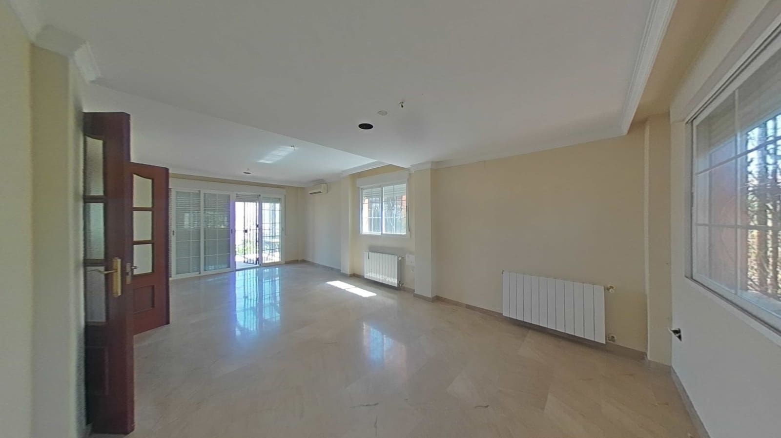 4 soveværelse Lejlighed til salg i Monachil med garage - € 290.000 (Ref: 9363224)