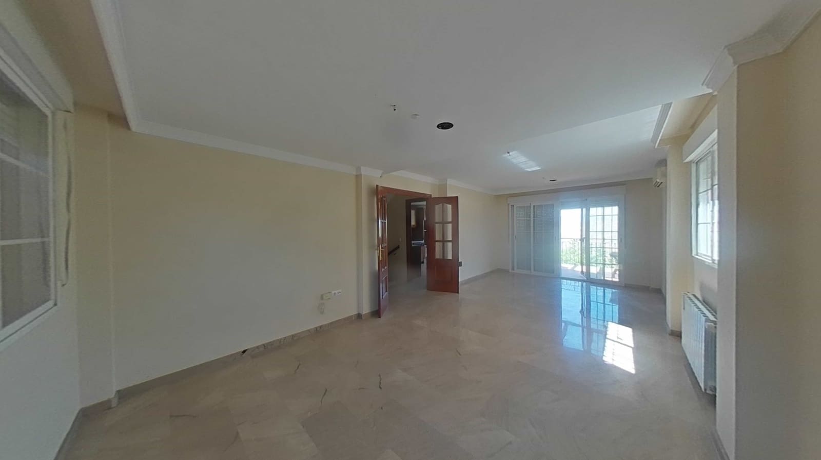 4 soveværelse Lejlighed til salg i Monachil med garage - € 290.000 (Ref: 9363224)