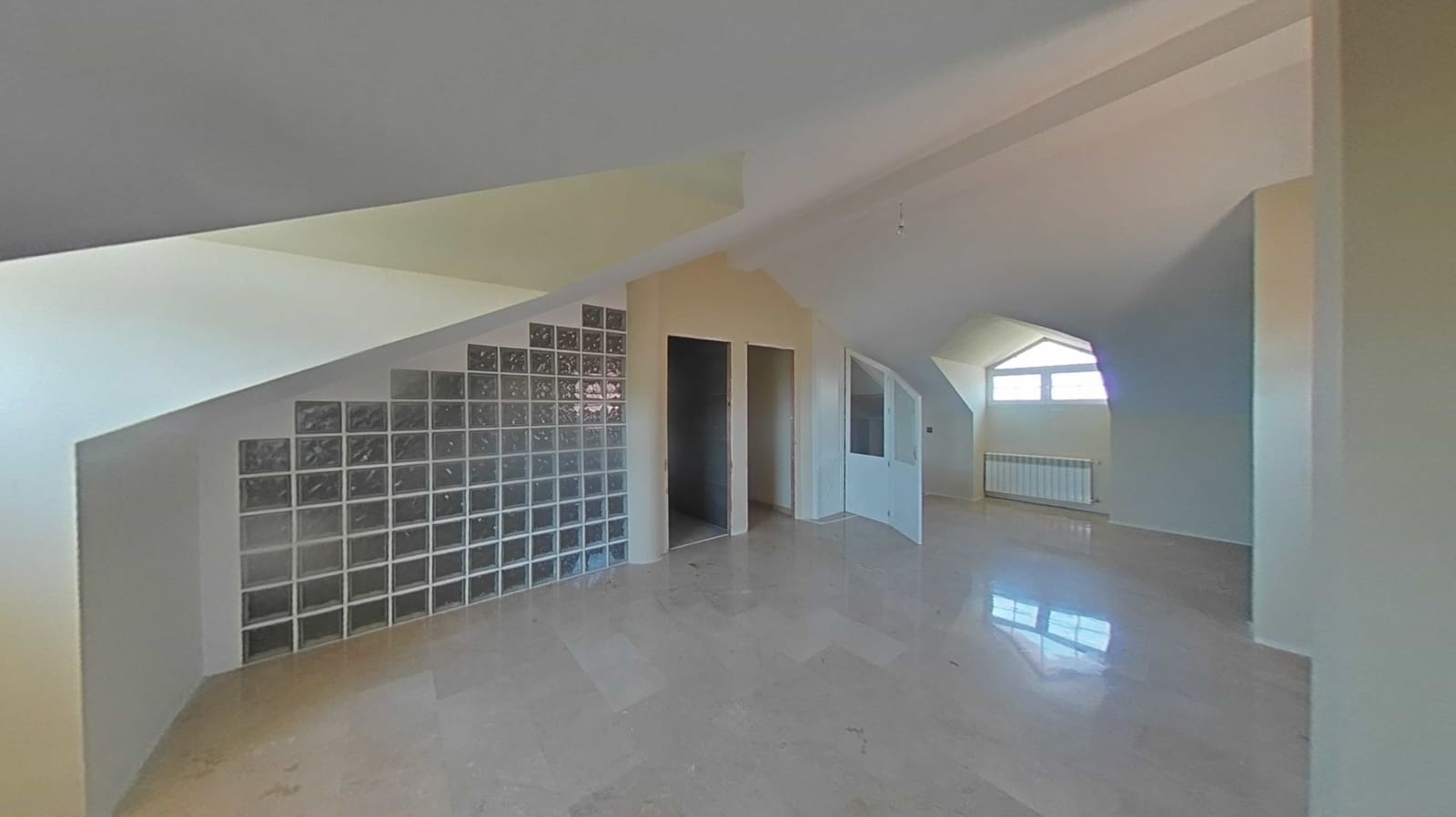 4 soveværelse Lejlighed til salg i Monachil med garage - € 290.000 (Ref: 9363224)