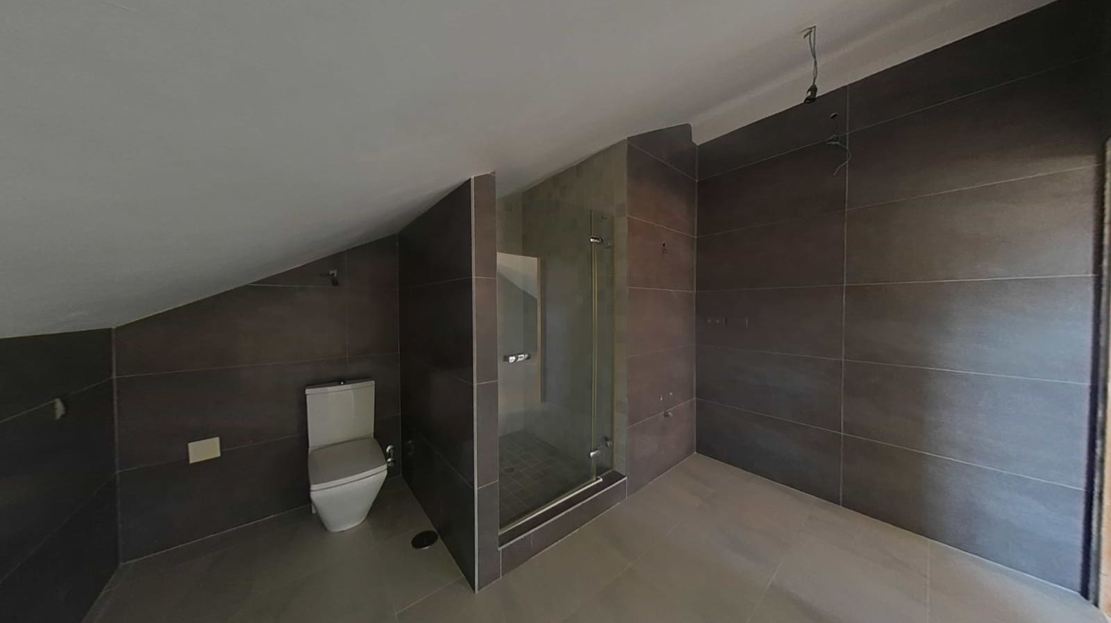 4 soveværelse Lejlighed til salg i Monachil med garage - € 290.000 (Ref: 9363224)