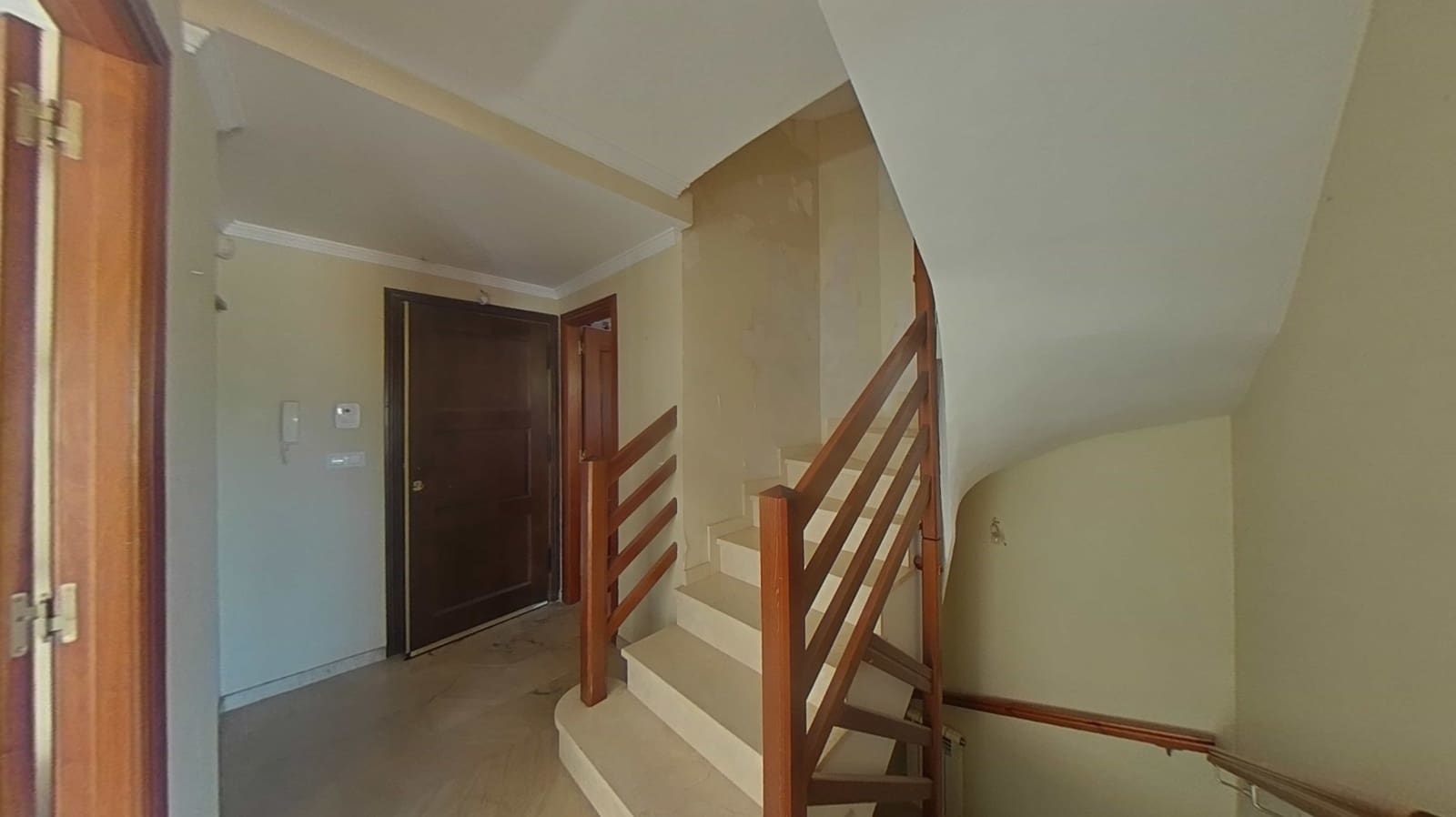 4 soveværelse Lejlighed til salg i Monachil med garage - € 290.000 (Ref: 9363224)