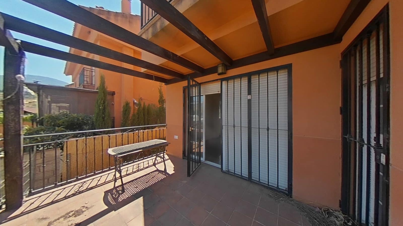 4 soveværelse Lejlighed til salg i Monachil med garage - € 290.000 (Ref: 9363224)